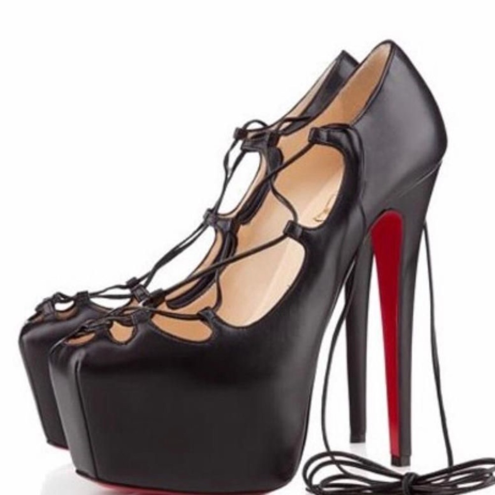 ISO: Christian louboutin Ghildarc